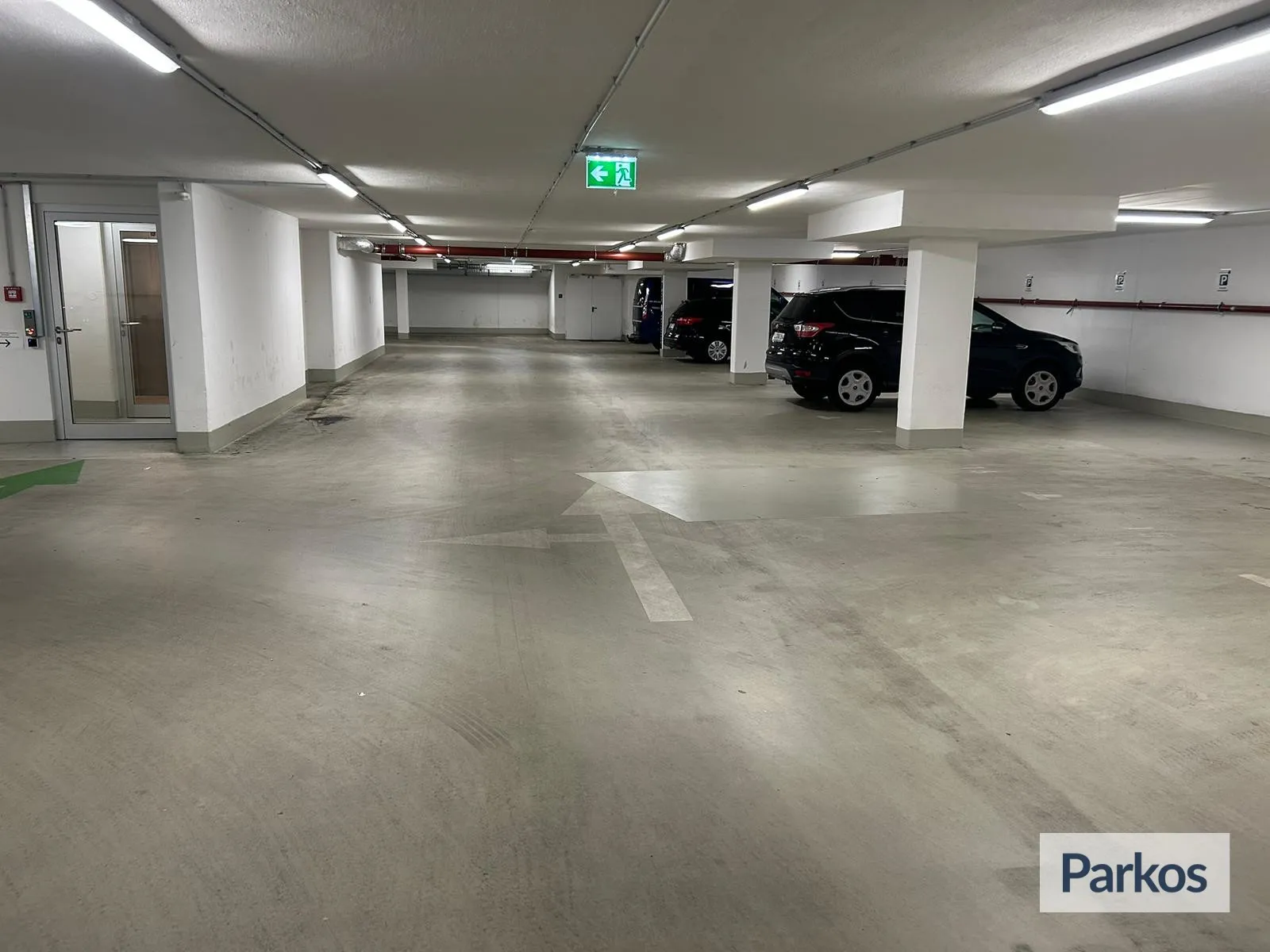 ParkAdler - Parking de l'aéroport de Munich - picture 1